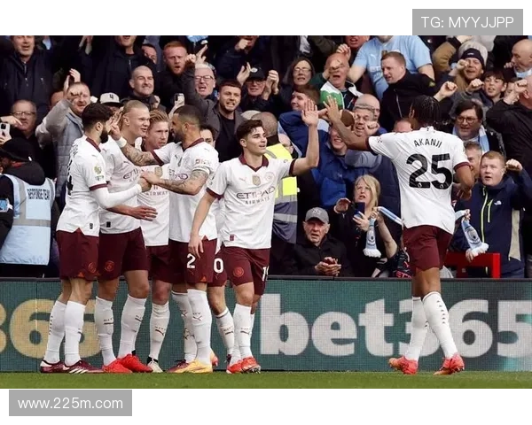 英超追分战曼城逼近榜首两分差